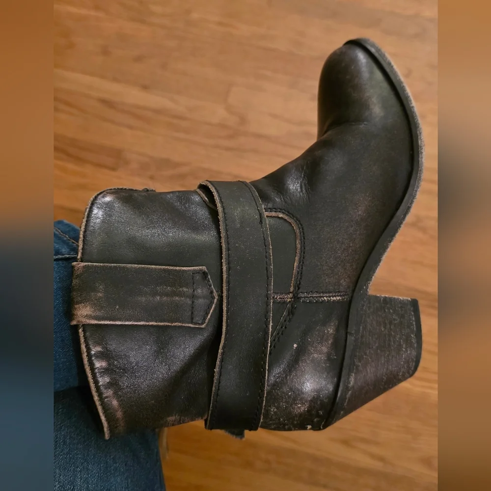 Corral Leather Ankle Boots Indie Spirit Brown 8 Buckle Removable Hardware